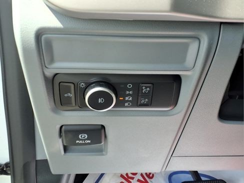 Used 2023 Ford F150 XLT AWD/4WD image 18