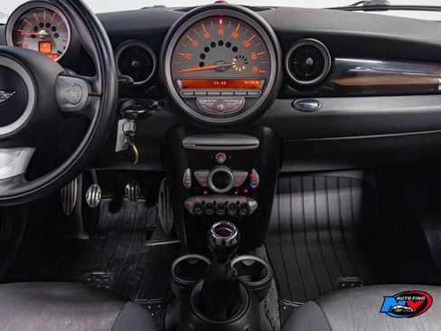 Used 2009 MINI Cooper John Cooper Works image 11
