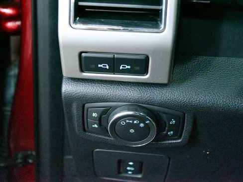 Used 2017 Ford F150 Lariat w/ Equipment Group 502A Luxury AWD/4WD image 15