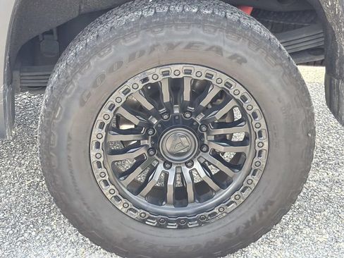 Used 2024 Chevrolet Silverado 2500 High Country w/ High Country Premium Package AWD/4WD image 10