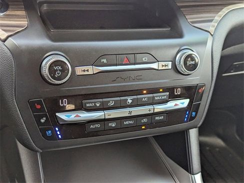 Used 2020 Ford Explorer Limited w/ Class III Trailer Tow Package image 28