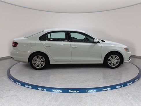 Used 2017 Volkswagen Jetta S w/ Jetta S Cold Weather Package FWD image 5
