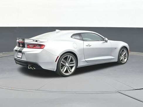 Used 2018 Chevrolet Camaro SS RWD image 15