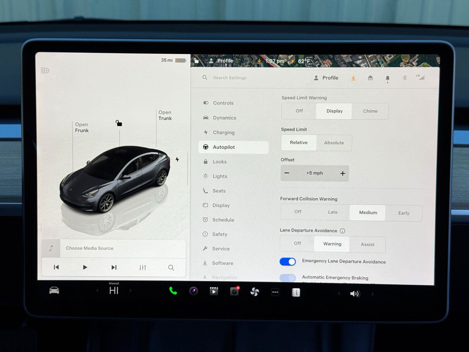 Used 2023 Tesla Model 3 Standard Range RWD image 26