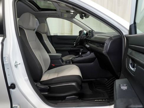 Used 2023 Honda CR-V EX image 12