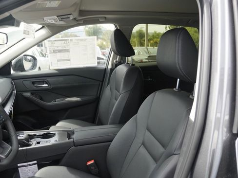 New 2026 Nissan Rogue SV FWD image 15