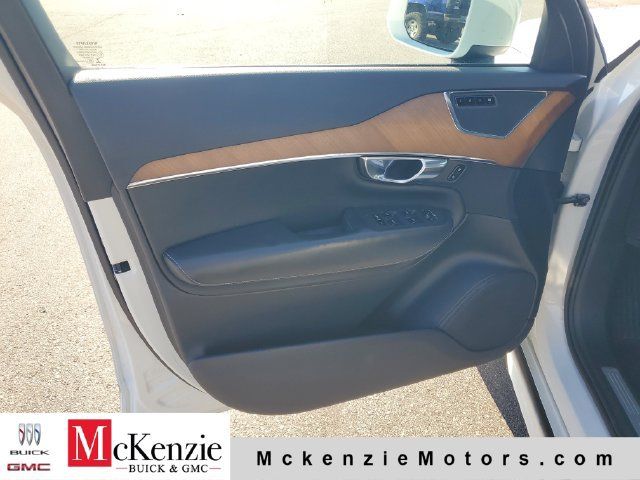 Used 2018 Volvo XC90 T6 Inscription w/ Convenience Package AWD/4WD image 9
