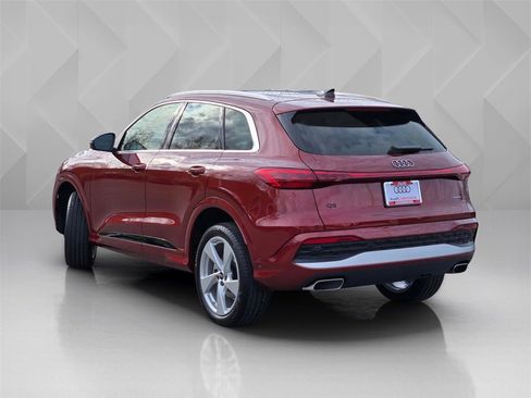 New 2025 Audi Q5 Premium Plus image 4