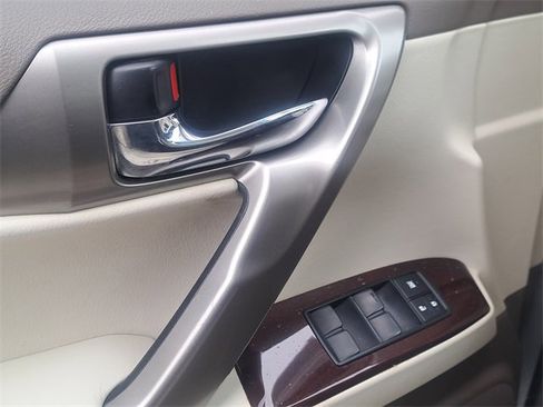 Used 2017 Lexus GX 460 Premium image 20