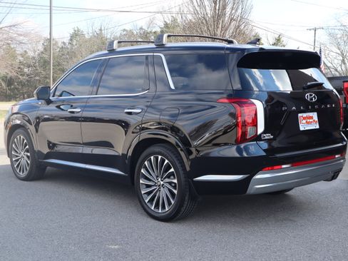 Used 2023 Hyundai Palisade Calligraphy image 9
