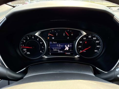 Used 2022 Chevrolet Equinox LT w/ LPO, Floor Liner Package FWD image 13