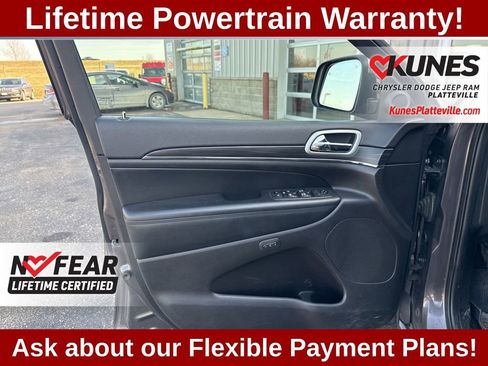 Used 2021 Jeep Grand Cherokee Limited image 12