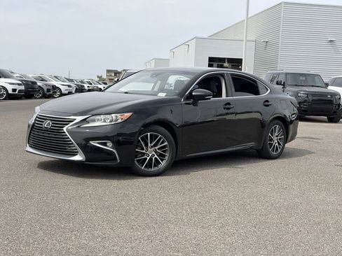 Used 2016 Lexus ES 350 FWD image 2