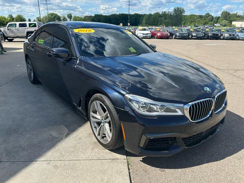 Used 2018 BMW ALPINA B7 xDrive AWD/4WD image 3