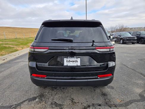 New 2025 Jeep Grand Cherokee Limited image 5