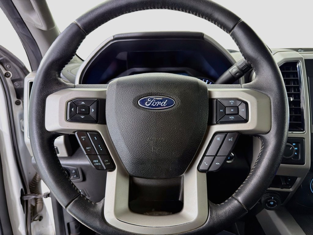 Used 2021 Ford F250 Lariat w/ Lariat Ultimate Package AWD/4WD image 15