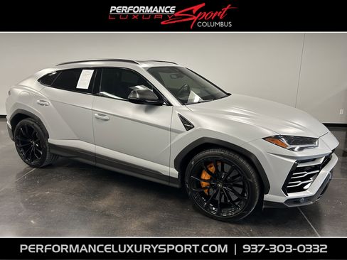 Used 2021 Lamborghini Urus image 1
