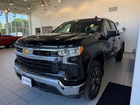 Used 2023 Chevrolet Silverado 1500 LT AWD/4WD image 29