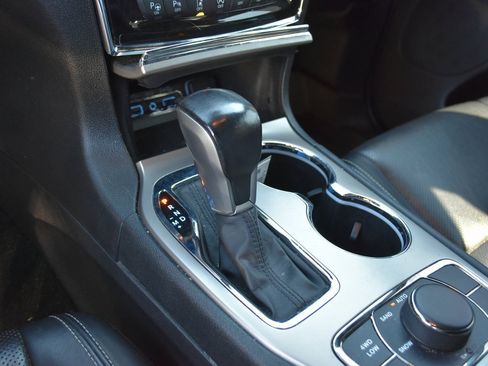 Used 2021 Jeep Grand Cherokee Limited image 26