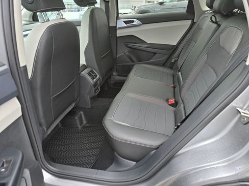 New 2026 Volkswagen Taos SE AWD/4WD image 37