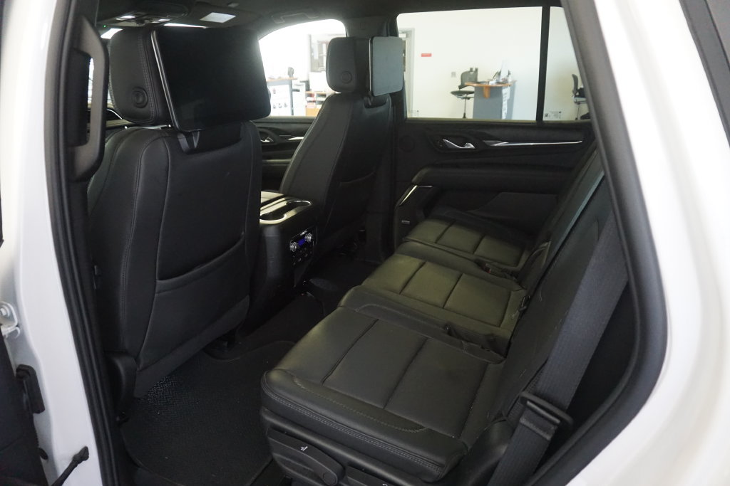 Used 2024 GMC Yukon Denali AWD/4WD image 24