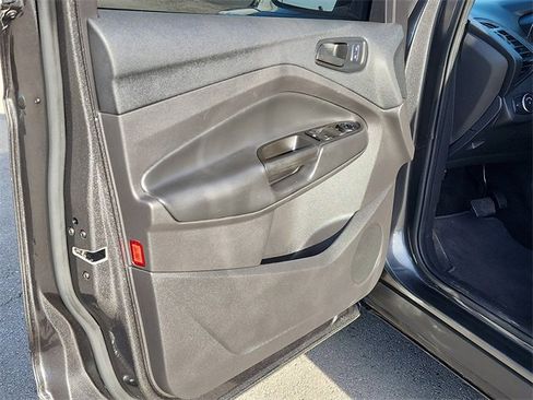 Used 2018 Ford Escape S image 9