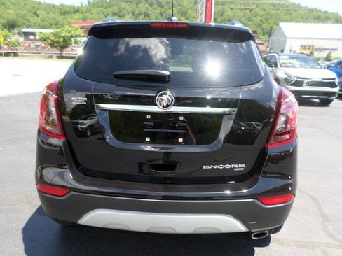Used 2022 Buick Encore Preferred w/ Safety Package AWD/4WD image 5