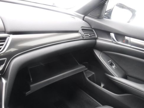 Used 2022 Honda Accord Sport image 27