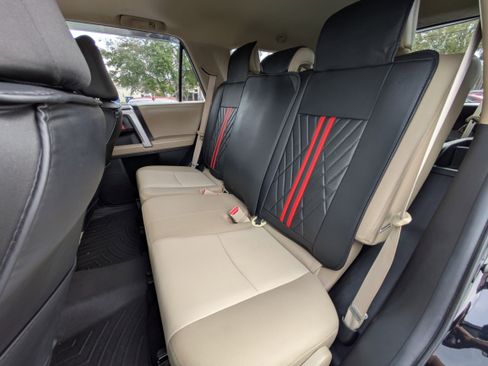 Used 2016 Toyota 4Runner SR5 Premium image 8