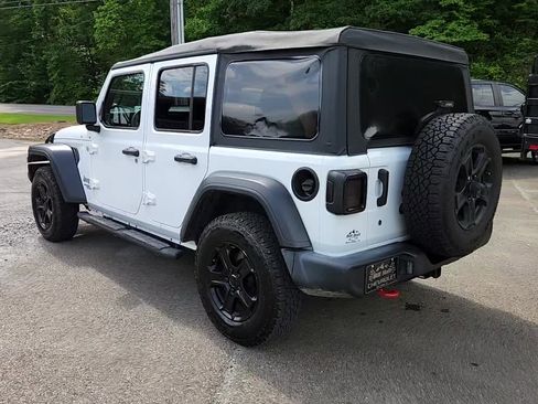Used 2019 Jeep Wrangler Unlimited Sport S image 6