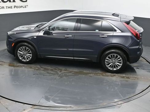 Used 2025 Cadillac XT4 Premium Luxury image 43