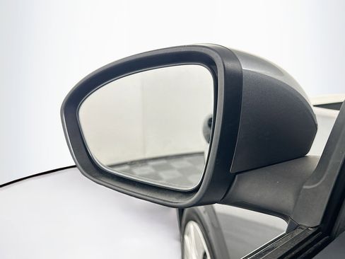 Used 2025 Nissan Sentra S image 16