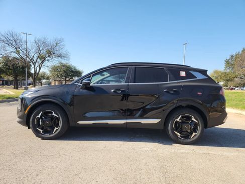 New 2026 Kia Sportage EX FWD image 3