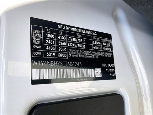 Used 2026 Mercedes-Benz Sprinter 2500 image 27