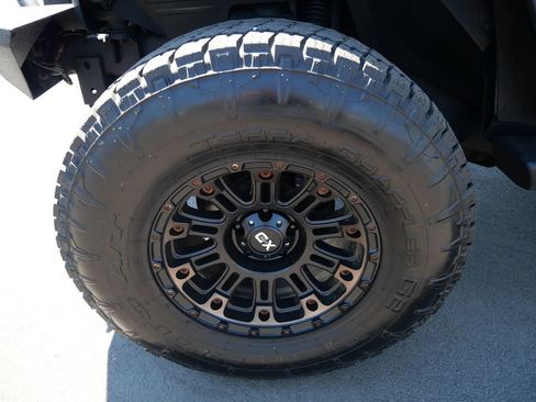 Used 2016 Jeep Wrangler Sahara w/ Connectivity Group AWD/4WD image 31