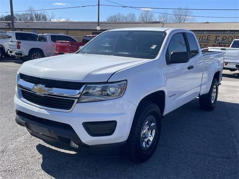 Used 2018 Chevrolet Colorado W/T image 9