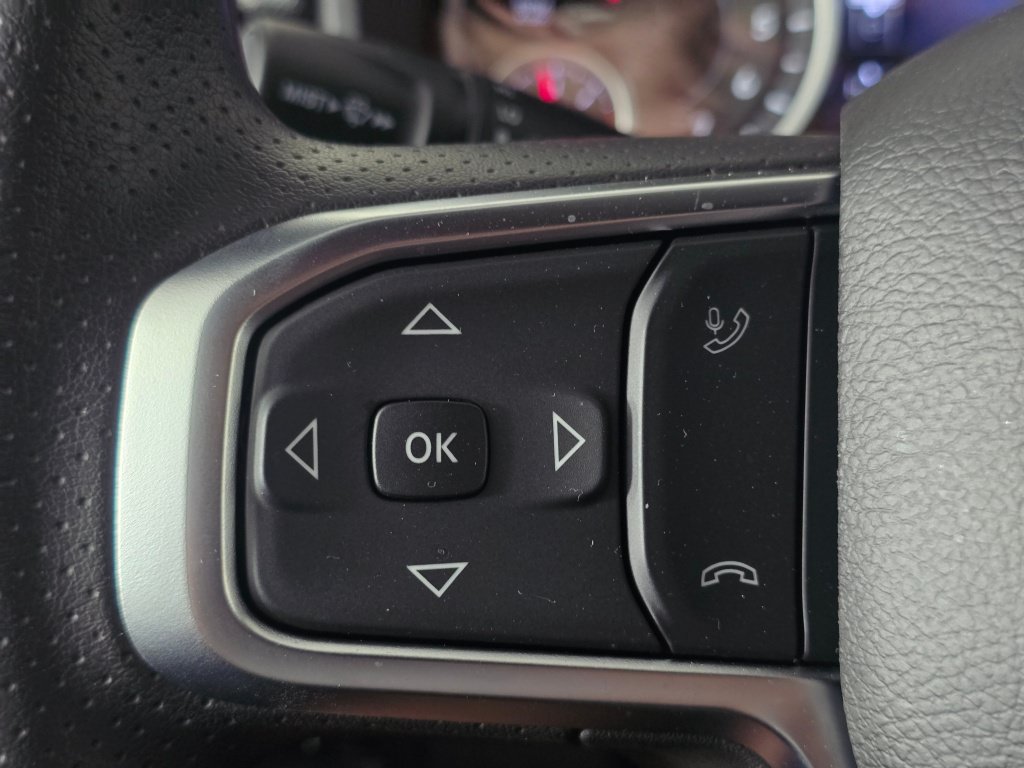 New 2026 RAM 1500 Express AWD/4WD image 32