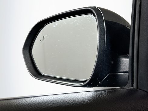 Used 2025 Kia Seltos S FWD image 16