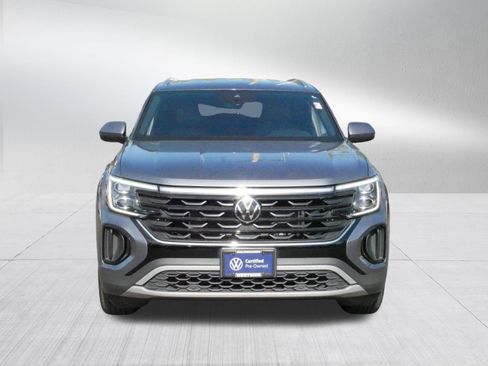 Certified 2024 Volkswagen Atlas Cross Sport SE AWD/4WD image 2