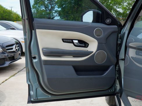 Used 2016 Land Rover Range Rover Evoque HSE Dynamic image 13