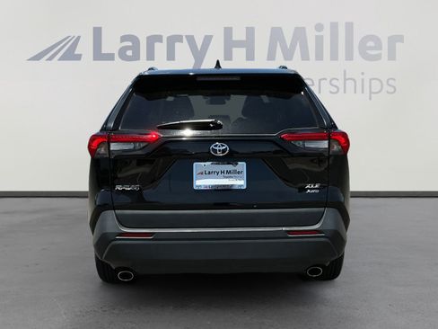 Certified 2024 Toyota RAV4 XLE w/ Weather Package AWD/4WD image 4