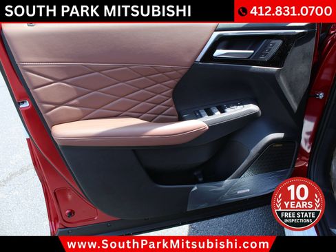 New 2025 Mitsubishi Outlander SEL image 23
