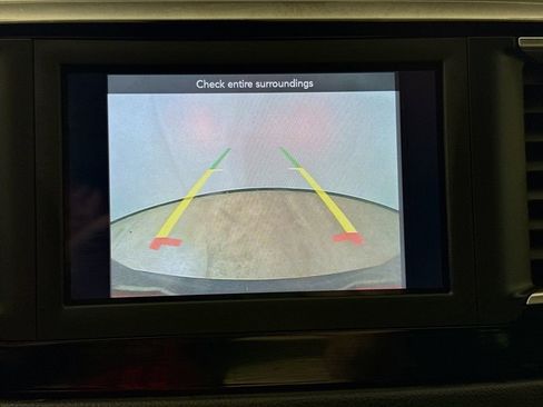 Certified 2020 Chrysler Pacifica Touring w/ S Appearance Package image 15