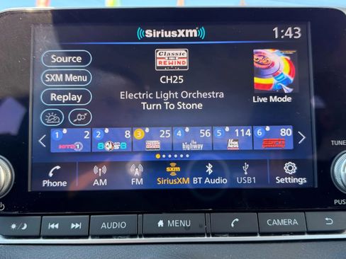 Used 2022 Nissan Sentra SV image 22