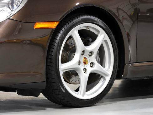 Used 2011 Porsche 911 Cabriolet image 31