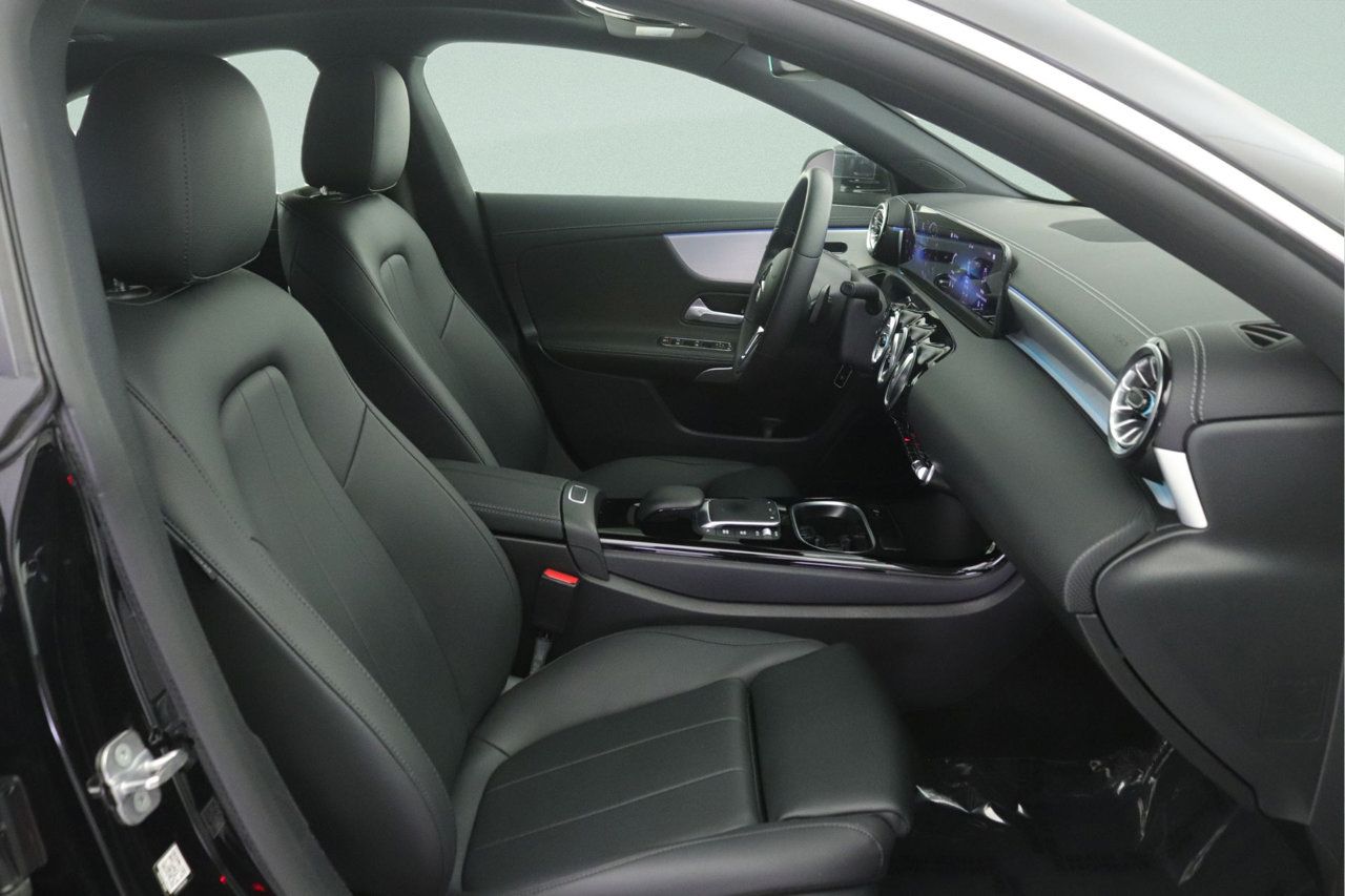 Certified 2023 Mercedes-Benz CLA 250 image 28