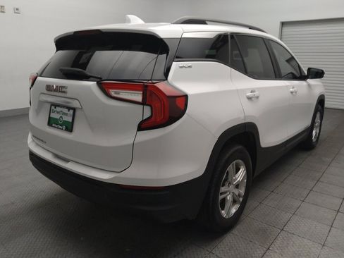 Used 2023 GMC Terrain SLE w/ Driver Convenience Package FWD image 9