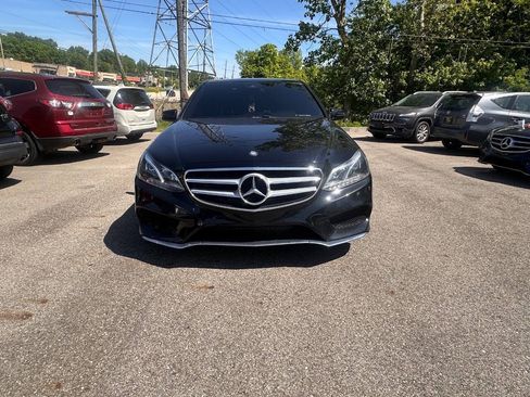 Used 2016 Mercedes-Benz E 350 4MATIC Sedan w/ Premium Package image 8