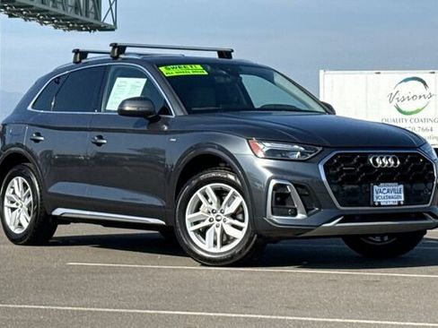 Used 2022 Audi Q5 2.0T Premium w/ Convenience Package image 1