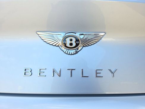 Used 2020 Bentley Continental GT image 22